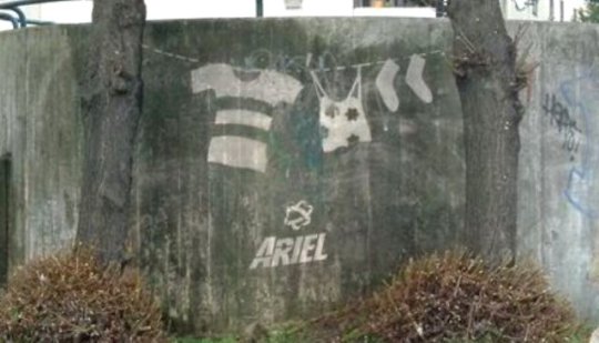 reverse graffiti ariel